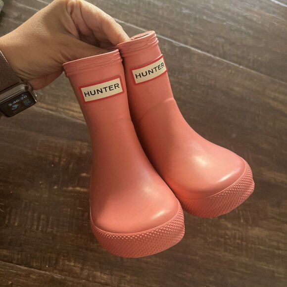 Hunter Other - HUNTER FIRST CLASSIC WATERPROOF RAIN BOOT WALKER/ KIDS PINK SIZE 5B/6G